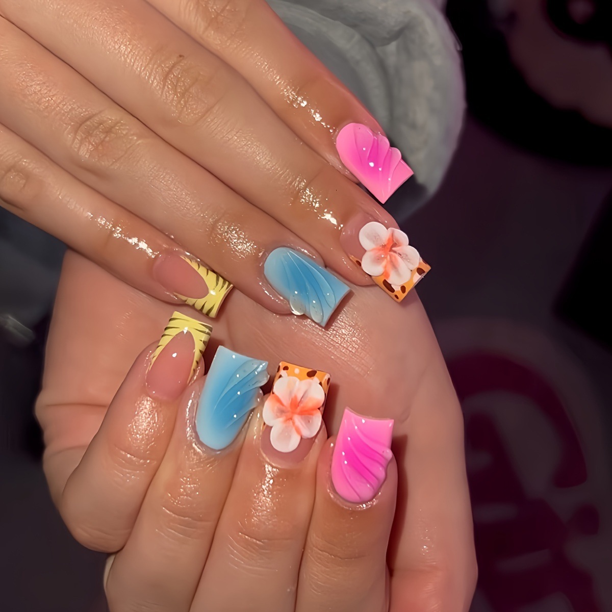 Nail Art Flower - 24pcs Short Square Head False Nails