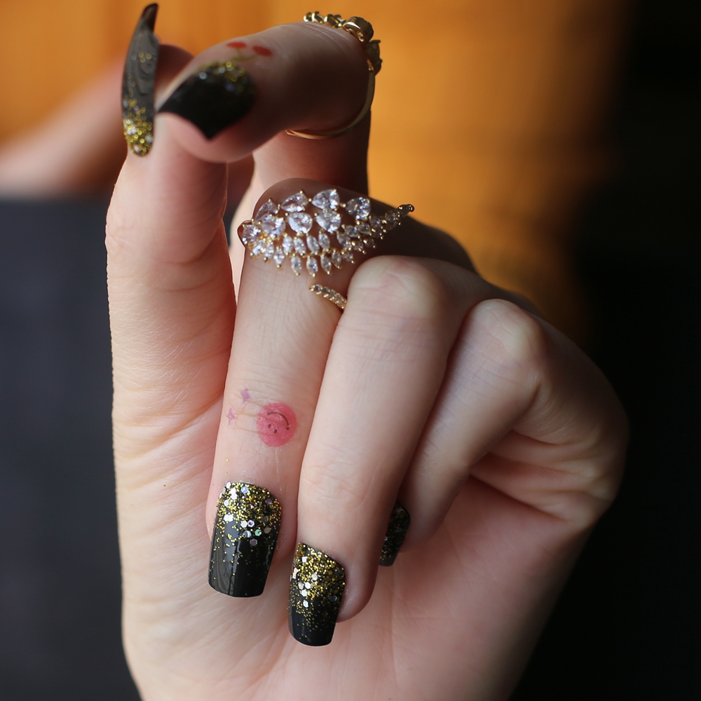 False nails Ombre Glitter Blac - Nail Art Ombre Glitter 评论和价格
