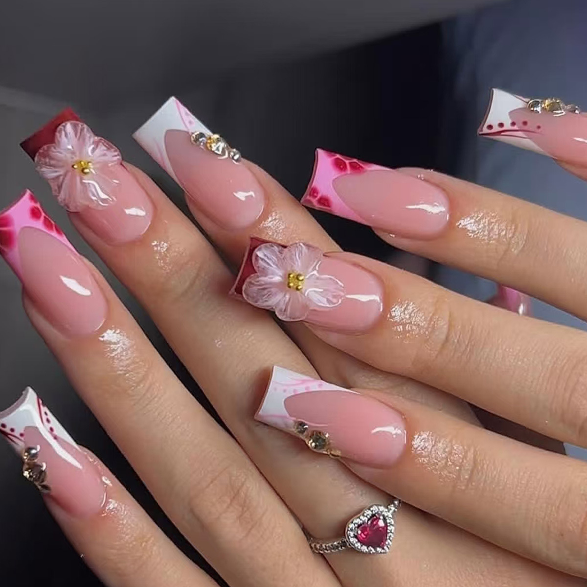24pcs Wearable Square Press on - Nail Art Flower 评论和价格