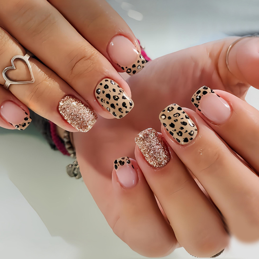 Short long fake nails for wome - Nail Art Glitter 评论和价格
