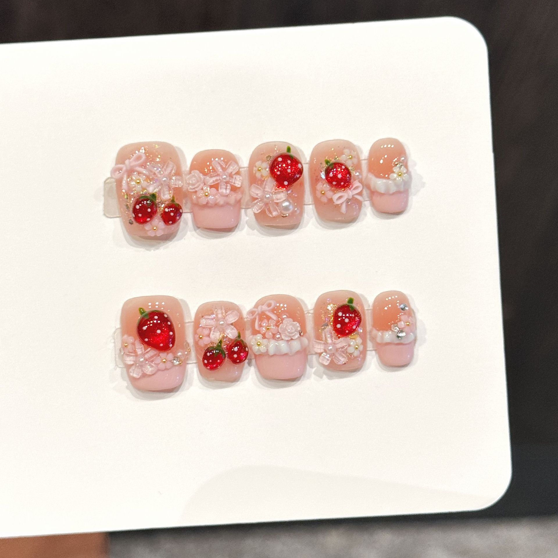10pcs Cute Red Strawberry Pres - Nail Art Flower 评论和价格